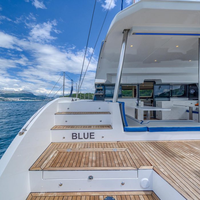 Blue | Luna 49 photo 22