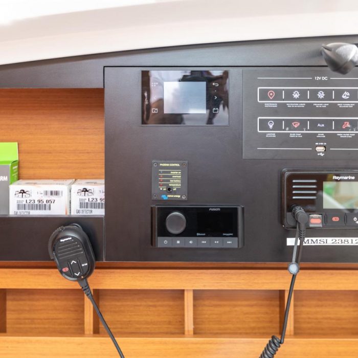OLIVER new 2025 (air condition, solar panels) | Sun Odyssey 410 photo 11