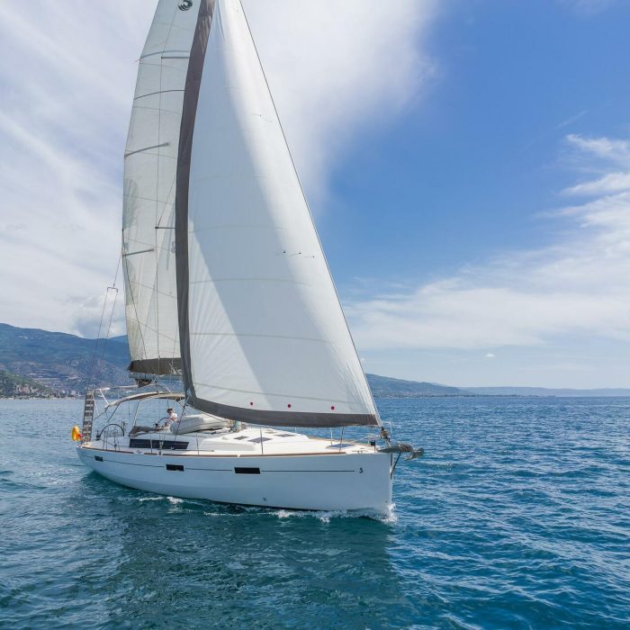 Quantum | Oceanis 45 photo 7 Quantum | Oceanis 45 photo 7