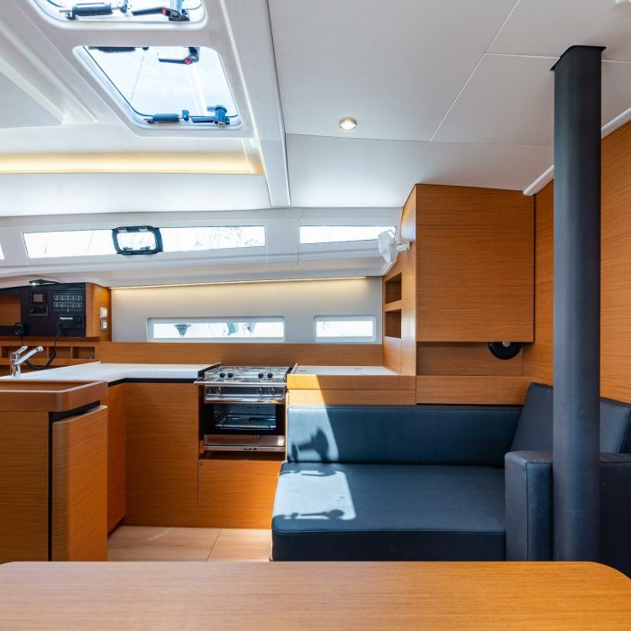 Martha | Sun Odyssey 410 photo 14