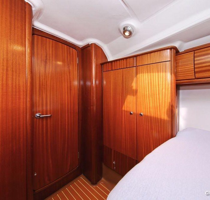 Scorpion | Bavaria 44 photo 40