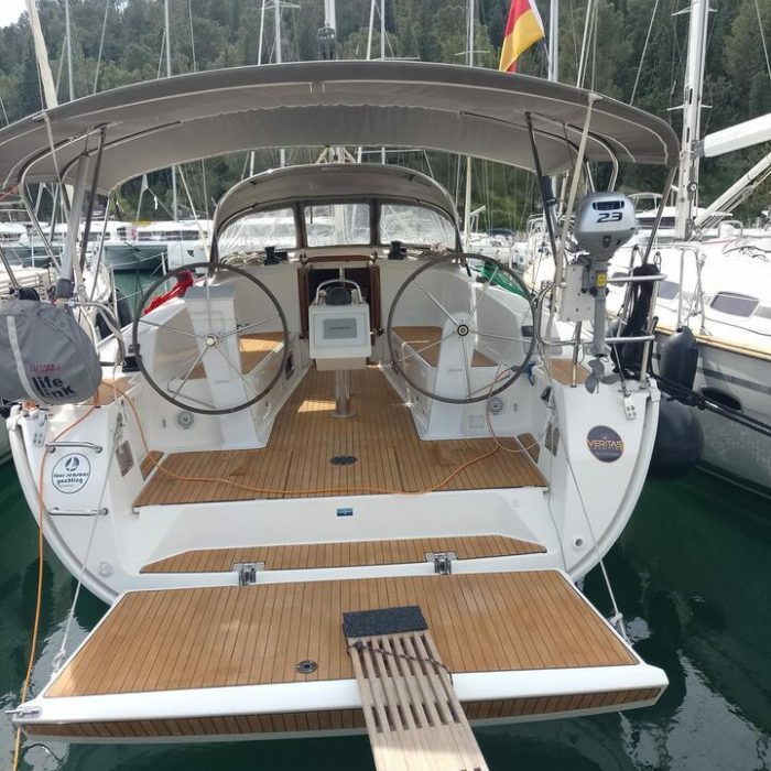 Summer elli | Bavaria Cruiser 41 - 3 cab. photo 1