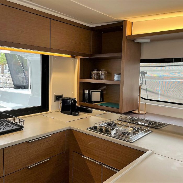 WHITE PEARL | Lagoon 46 photo 19