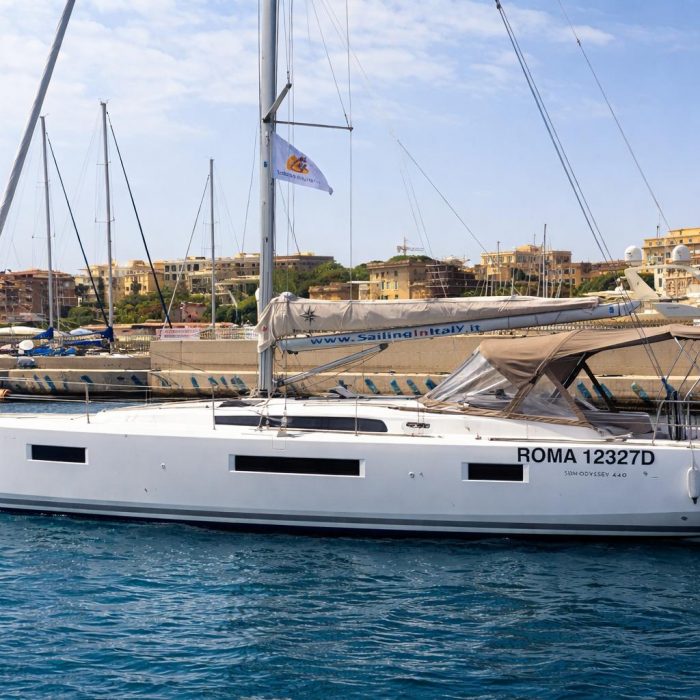 McLir II | Sun Odyssey 440 photo 3