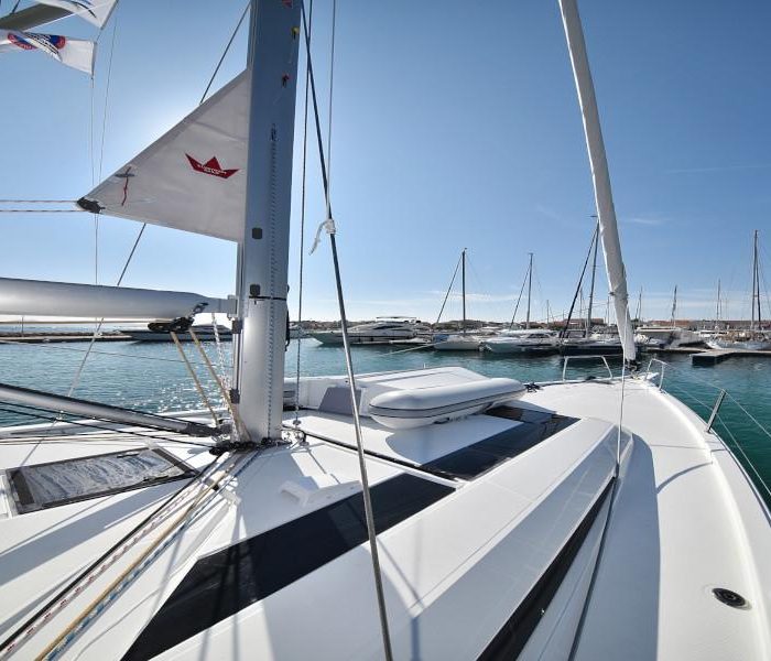 Antonela M | Oceanis 46.1 photo 6
