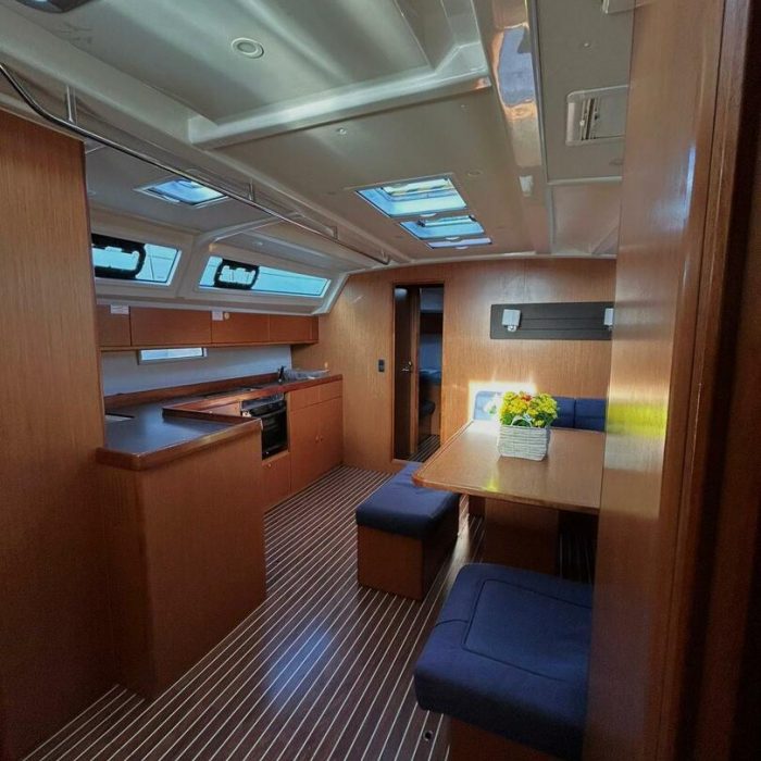 abb4-19 | Bavaria Cruiser 46 photo 8
