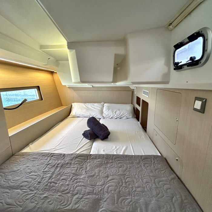 Capriccio (Refit 2025 - A/C - Generator - Electric Heads) | Oceanis 46.1 photo 14