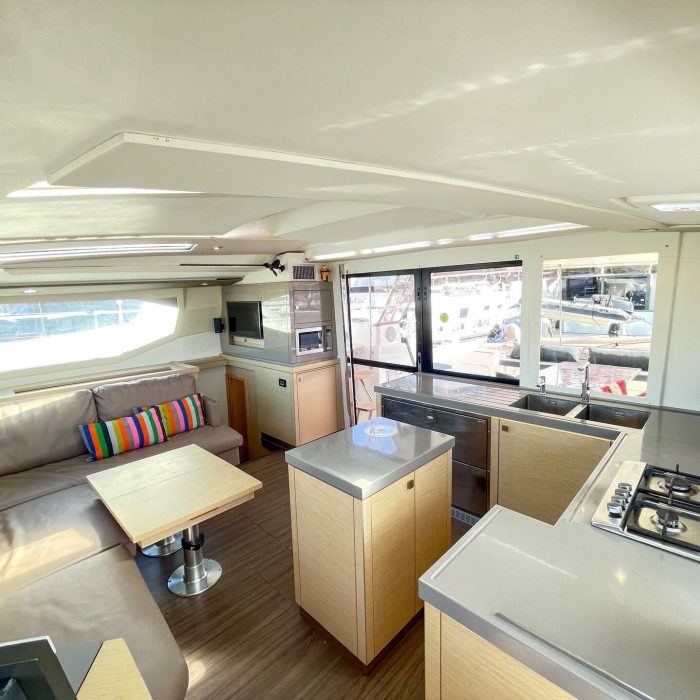 Maravelle | Fountaine Pajot Saona 47 Quintet - 5 + 1 cab. photo 7