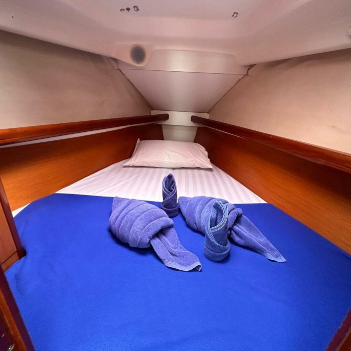 No regrets | Oceanis Clipper 323 photo 9