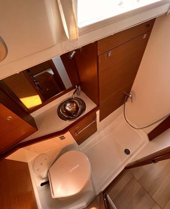 MoElli | Sun Odyssey 389 photo 10
