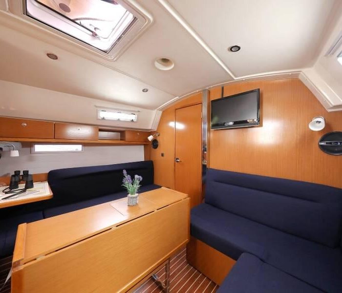 Nemo | Bavaria Cruiser 36 photo 5