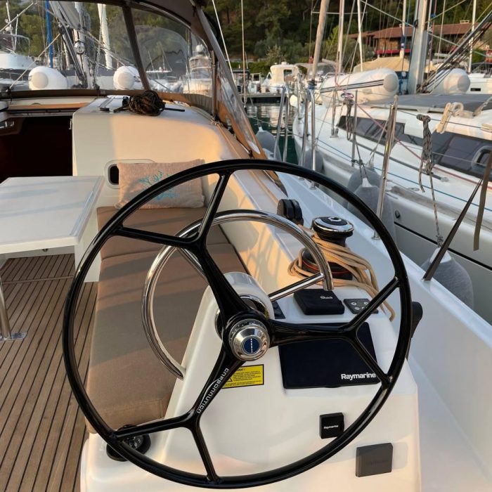 Just Happy | Sun Odyssey 380 photo 2