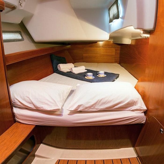 Argo | Oceanis 393 photo 11