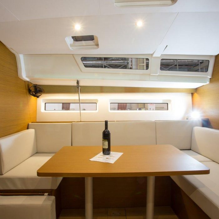Wanderlust | Sun Odyssey 490 photo 10