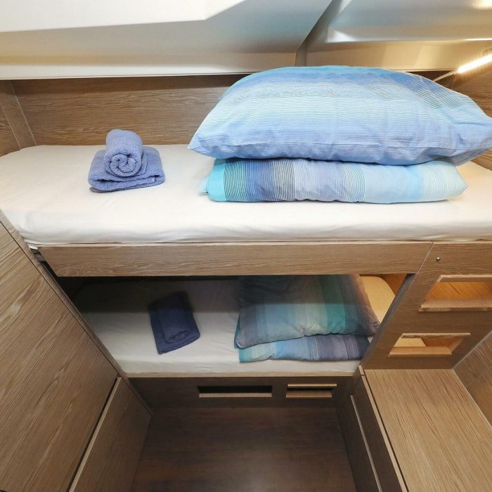 Simply The Best | Hanse 548 photo 14