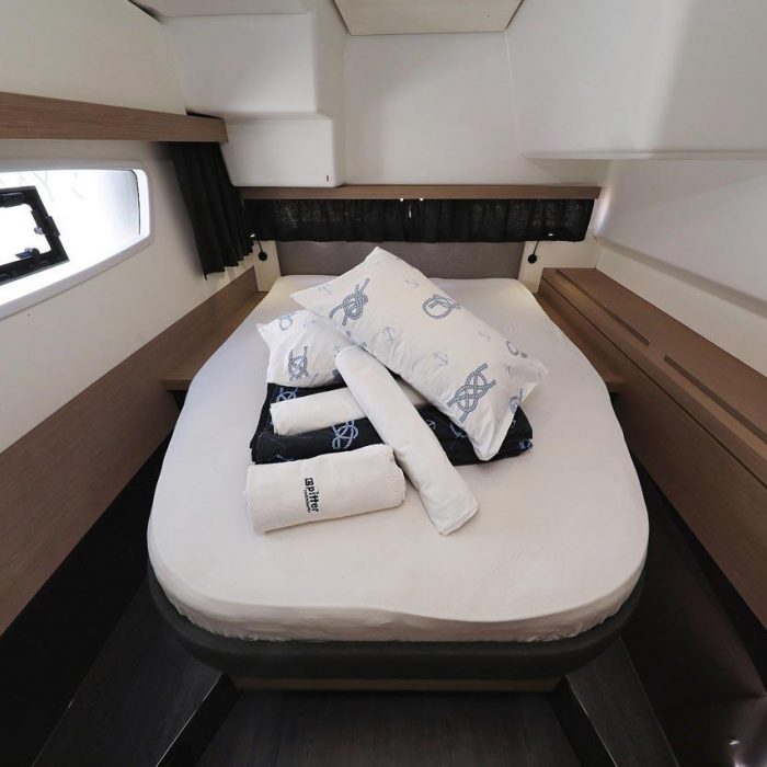 Felicitas II | Fountaine Pajot LUCIA 40 photo 12