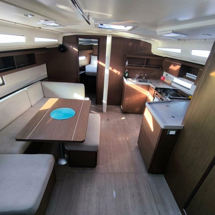 Avra | Oceanis 40.1 photo 8