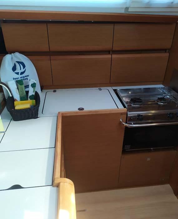 Mango Tango | Sun Odyssey 419 - 3 cab. photo 13
