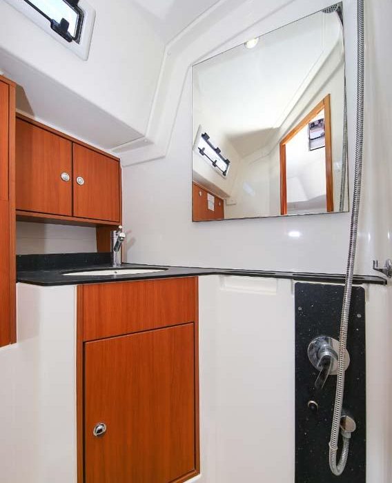 Aries | Bavaria Cruiser 45 photo 17