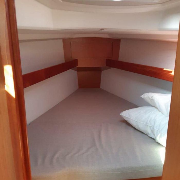 Olympia | Bavaria Cruiser 34 photo 9
