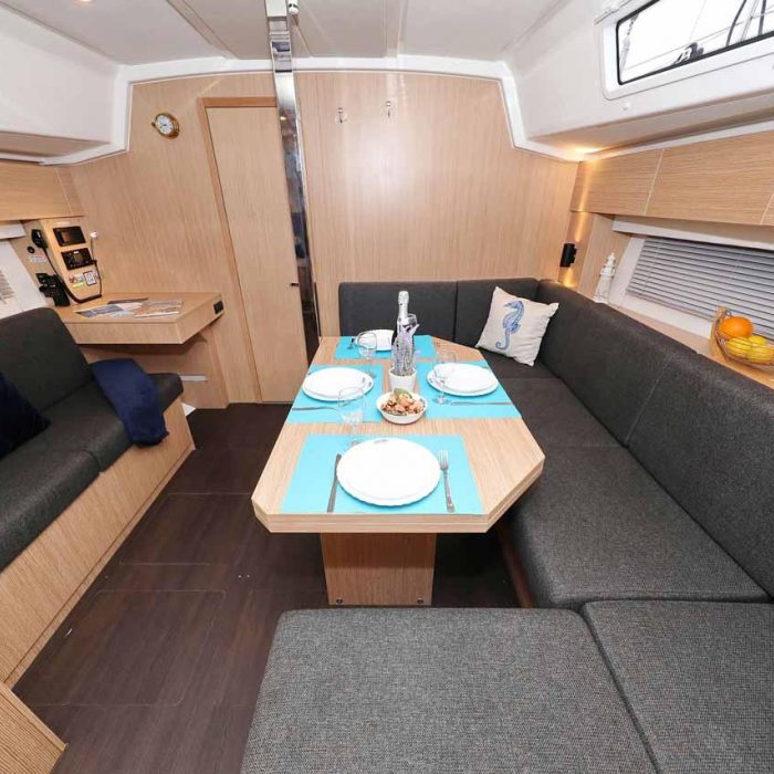 Noana | Bavaria C42 photo 15