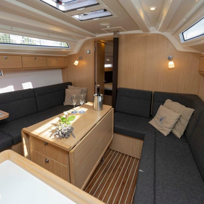 Fortunata | Bavaria Cruiser 37 Style photo 39