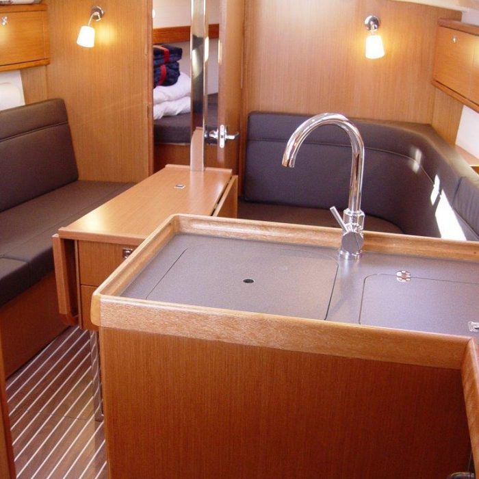 Merak | Bavaria Cruiser 34 photo 10