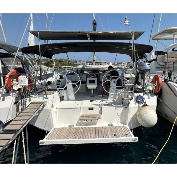 Silver VII | Bavaria C42 photo 2