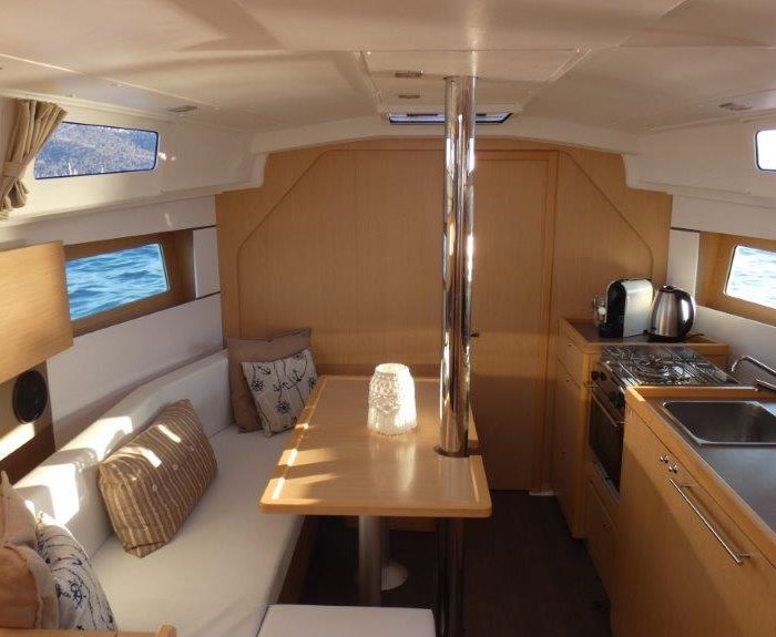 Lorenzo | Oceanis 35 photo 10