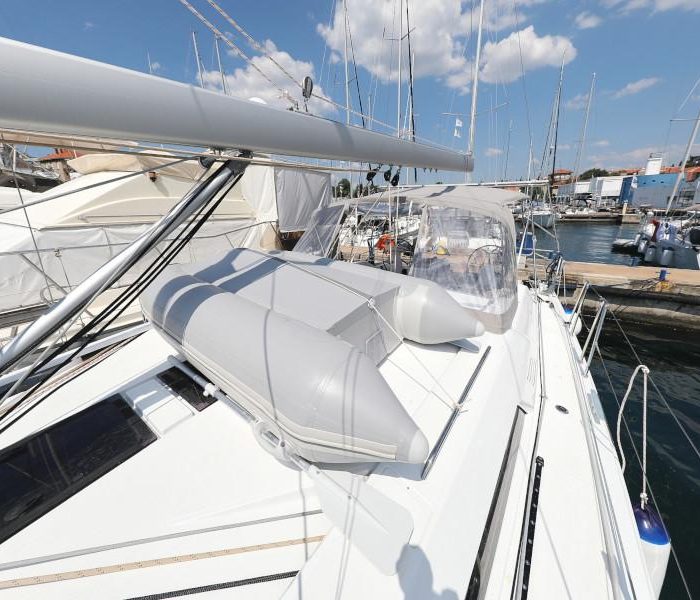 MR. WHITE | Oceanis 46.1 photo 8