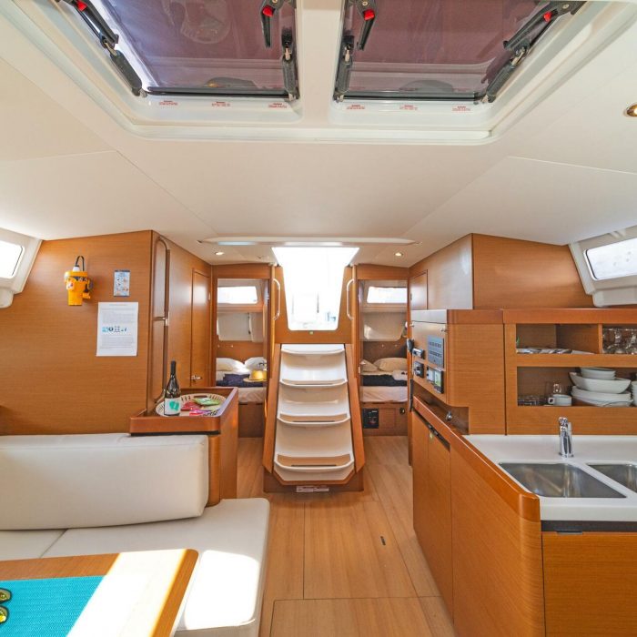Funsea | Sun Odyssey 490 photo 9