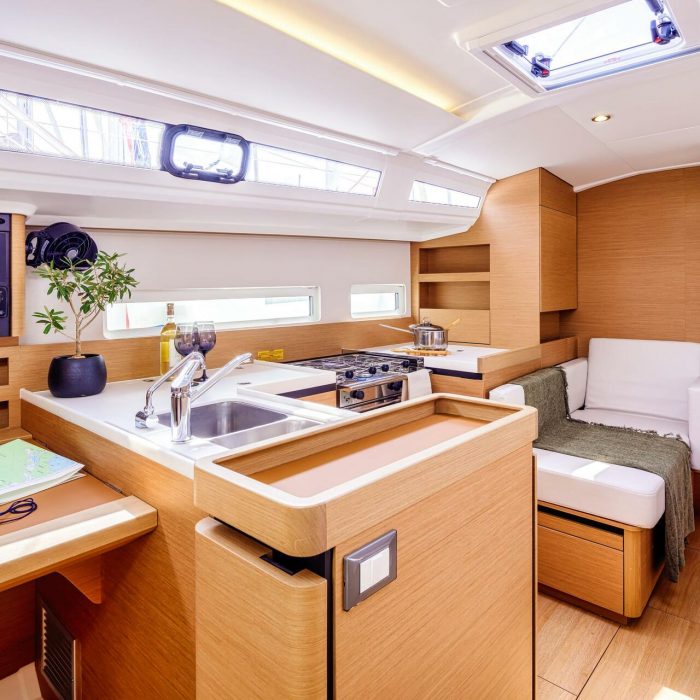 Salty | Sun Odyssey 410 photo 10