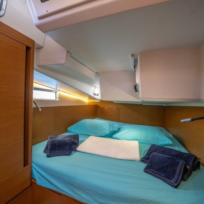 Elenor | Sun Odyssey 490 photo 3
