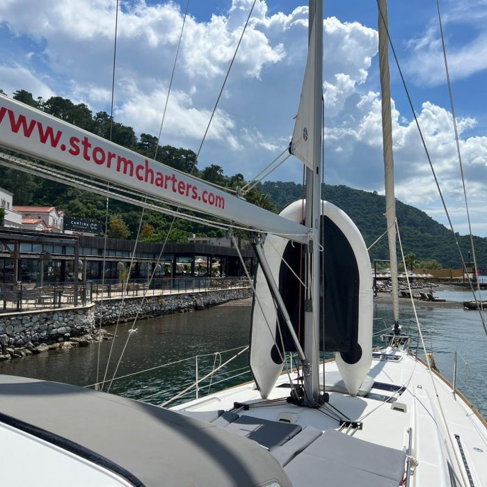 Storm Dancer 1 | Oceanis 45 photo 2