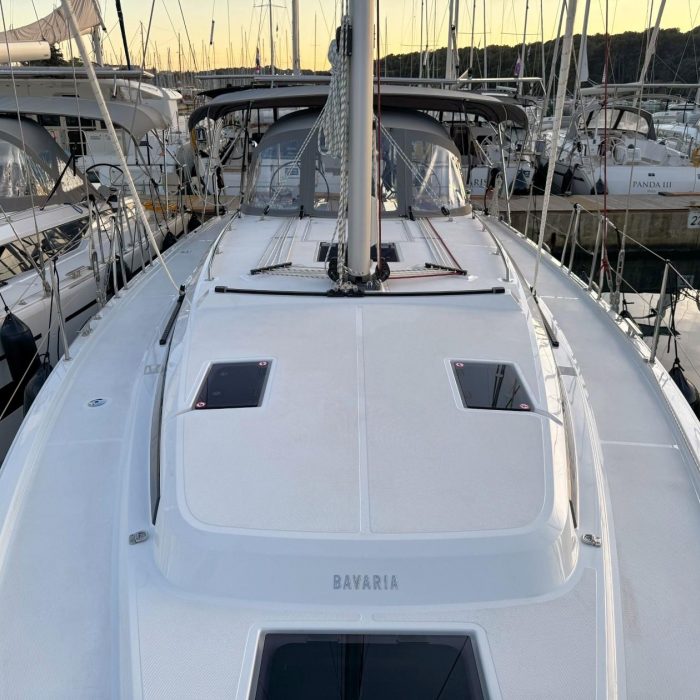 Ivana | Bavaria C42 photo 2