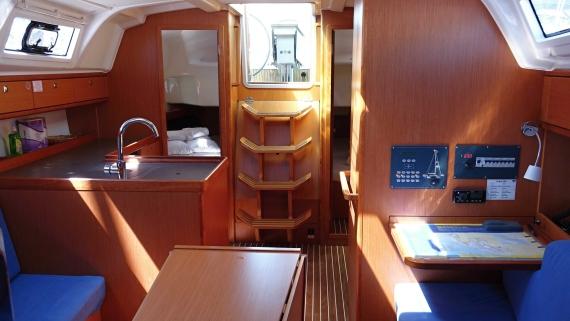Diana | Bavaria Cruiser 37 photo 14