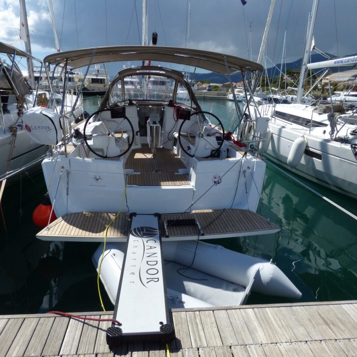 Vacskamati | Sun Odyssey 389 photo 2