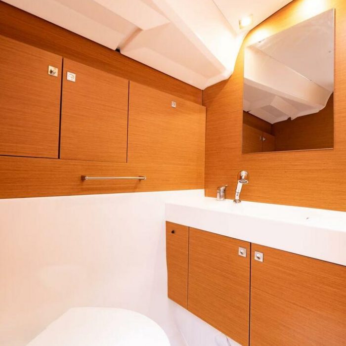 Simoun (Pax 10) | Sun Odyssey 440 photo 2