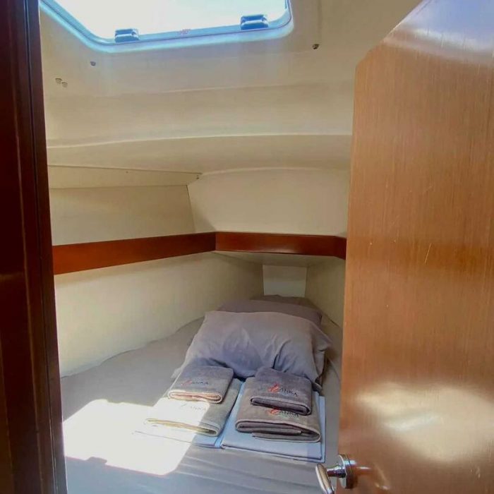 Smyrna | Oceanis 34 photo 2