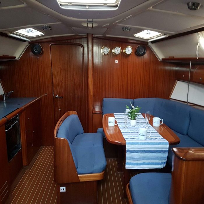 Azzurro | Bavaria 41 photo 9