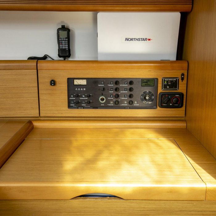 Mimi | Sun Odyssey 49i photo 9