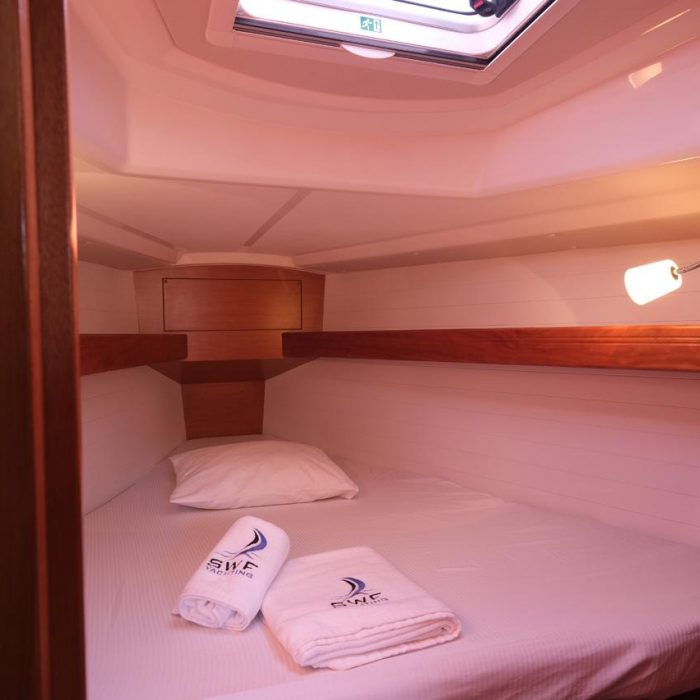 Dory 2 | Bavaria Cruiser 34 photo 11