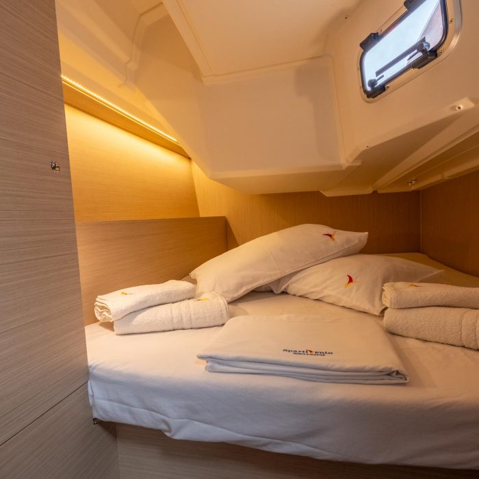 Scilla - Comfort line | Oceanis 37.1 photo 7