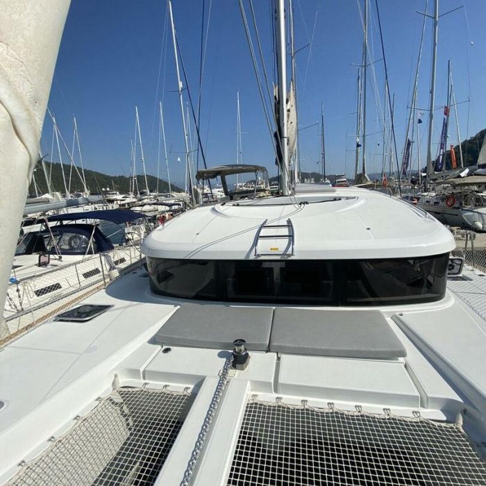 Falcon | Lagoon 40 - 4 + 2 cab photo 3