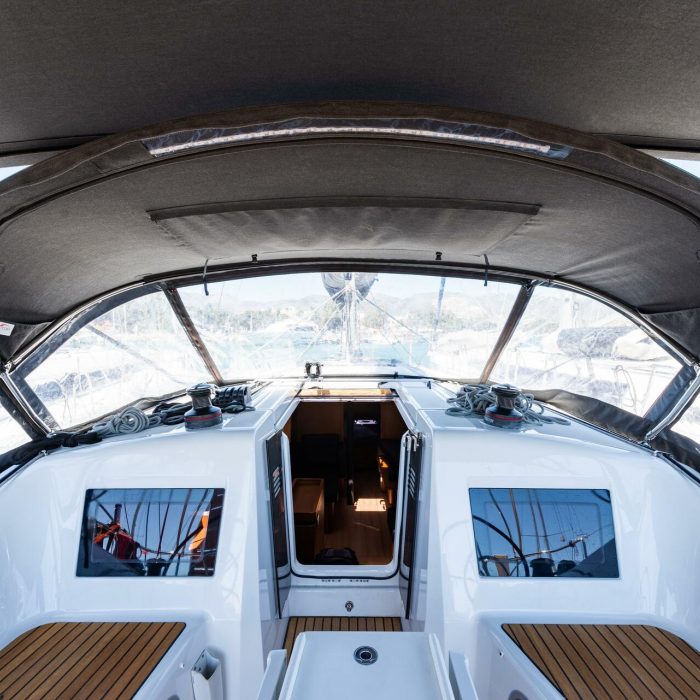 Martha | Sun Odyssey 410 photo 8