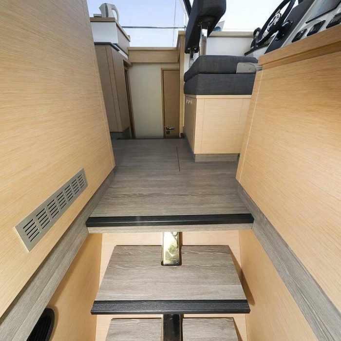 Anrik | Fountaine Pajot MY 37 photo 19