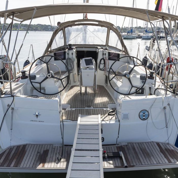 BarElli | Sun Odyssey 389 photo 3