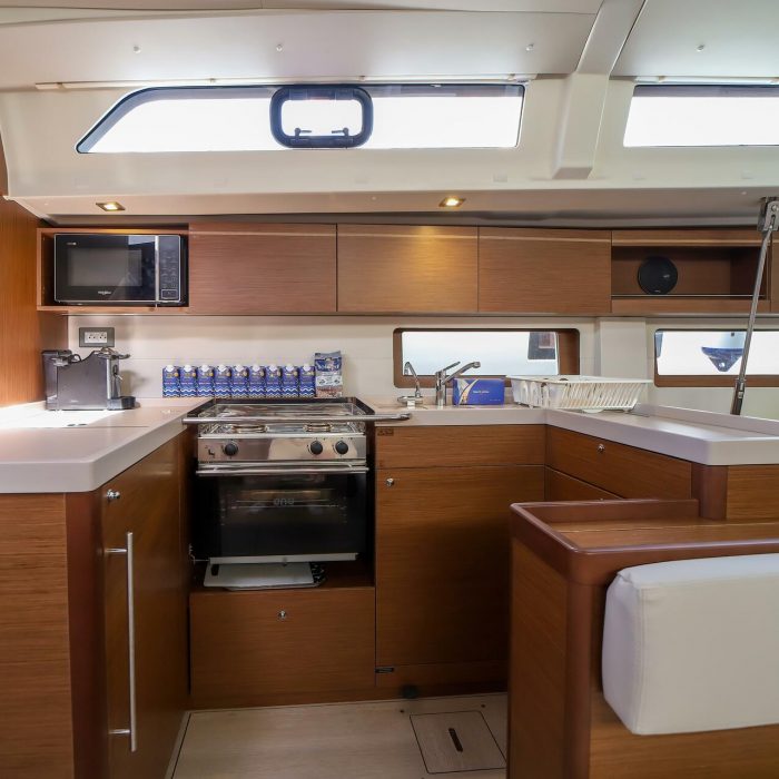 Briseide - Comfort line | Oceanis 51.1 photo 14