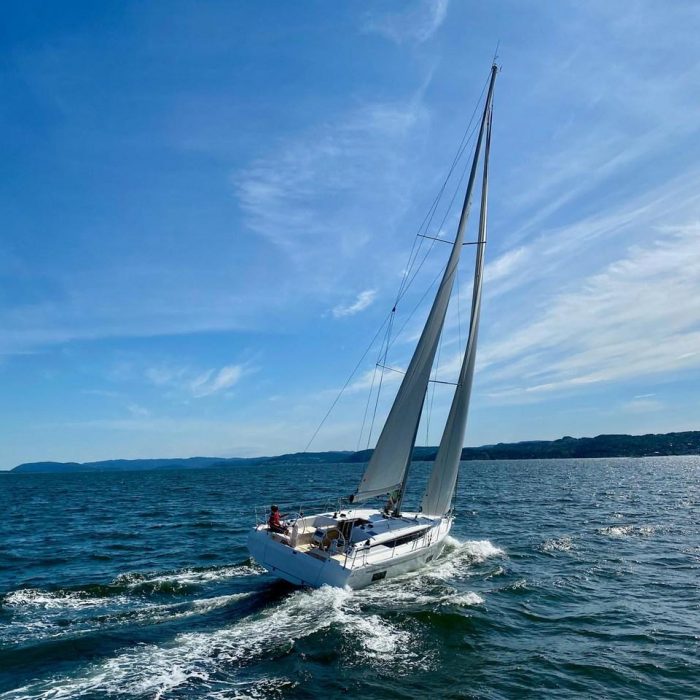 Ostwind II | Bavaria C42 photo 4