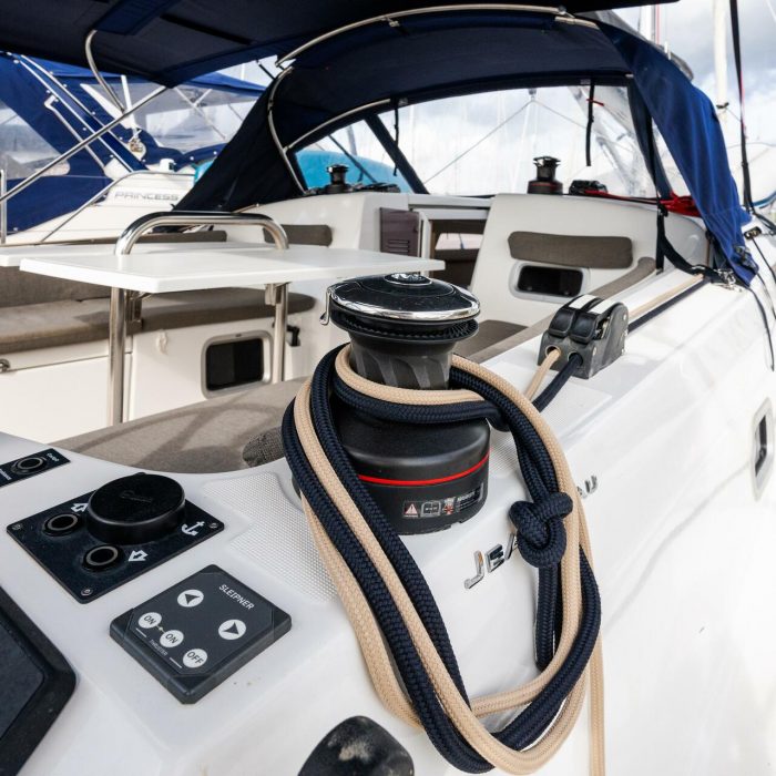 Phoenix - Comfort line | Sun Odyssey 380 photo 5